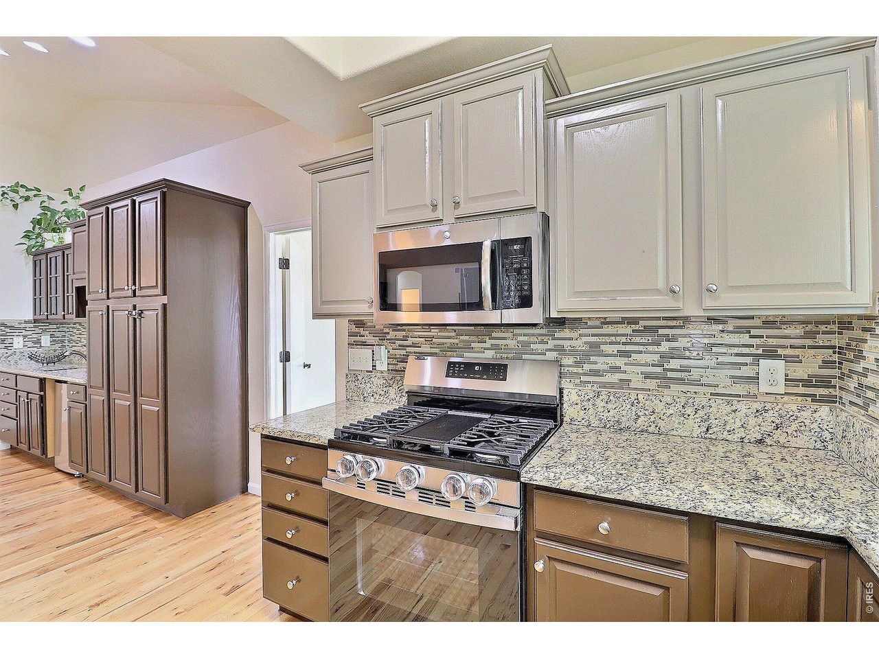 Property Photo 17 Appliances Included