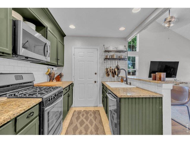 Property Photo 13 