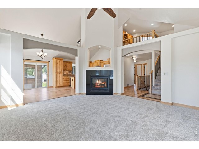 Property Photo 7 Living room
