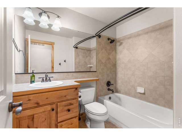 Property Photo 22 Main level bath