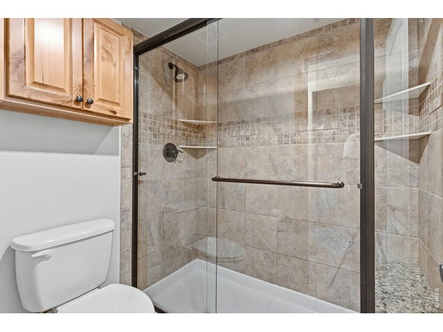 Property Photo 37 Basement bath