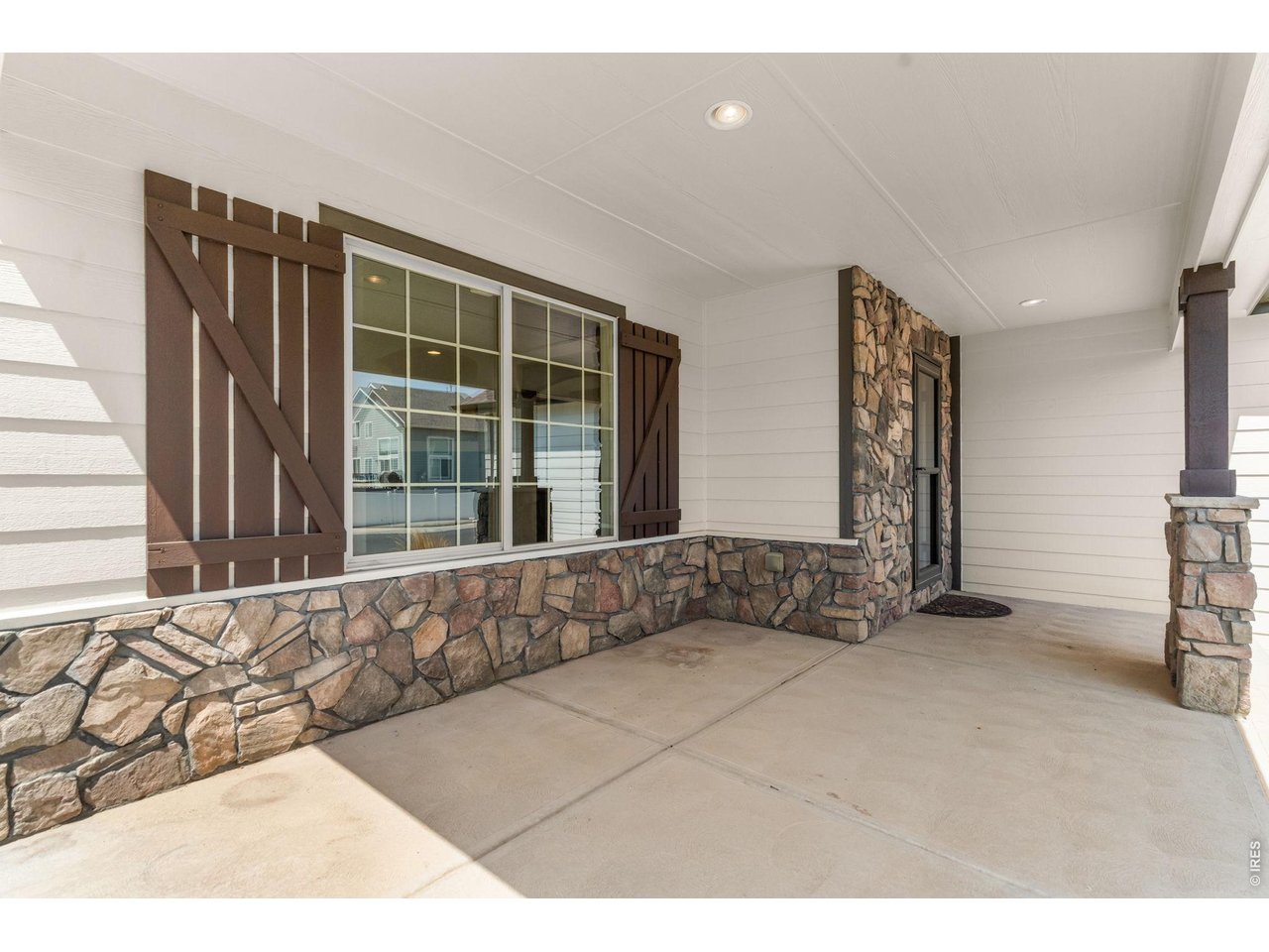 Property Photo 3 Covered front entry