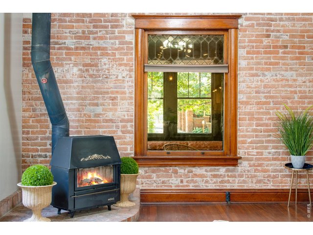 Property Photo 19 Architectural Elements In Every Direction