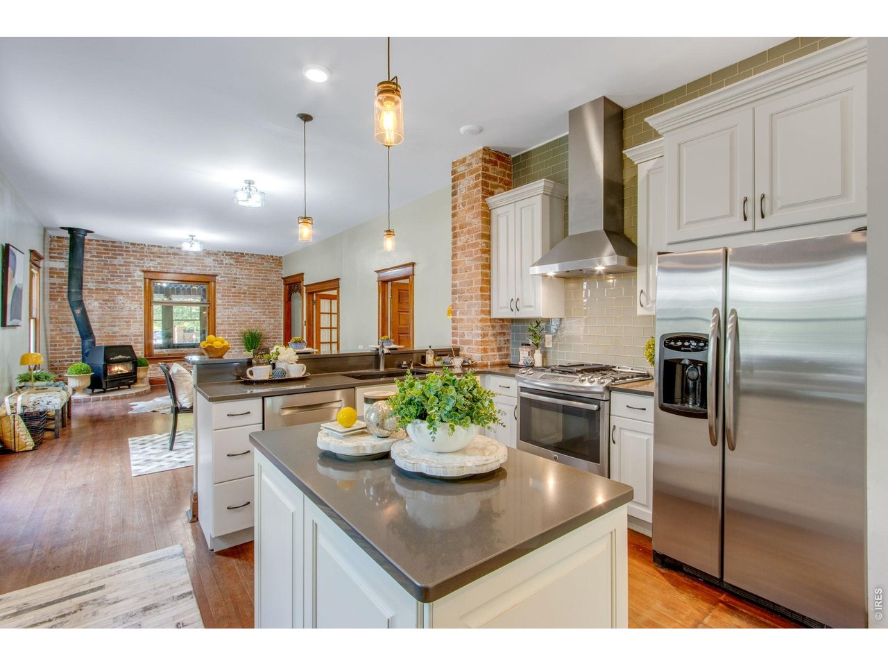 Property Photo 25 Quality Cabinetry