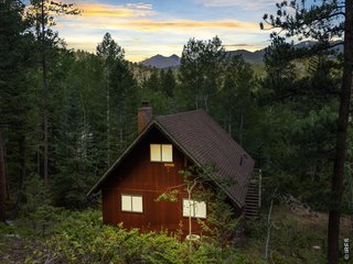 39 Hickory Dr Lyons, CO 80540