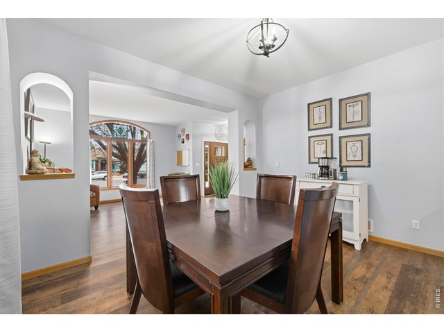 Property Photo 16 Dining area