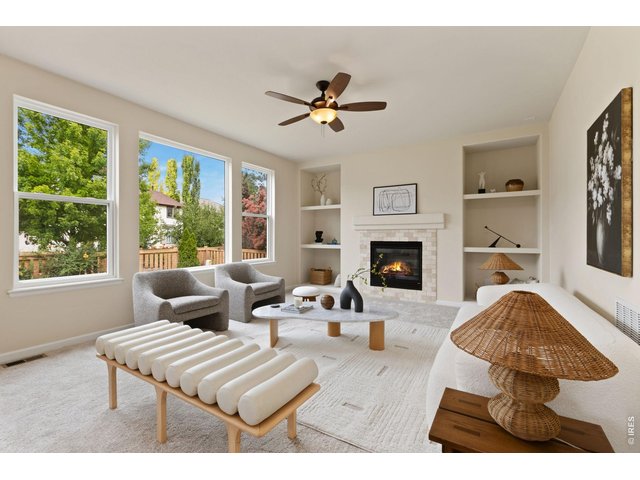 Property Photo 17 The new windows make everything so clean & bright- a must-see!