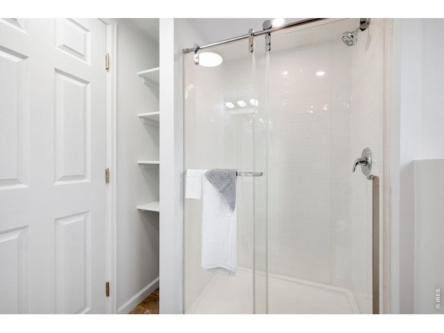 Property Photo 28 Freshly finished with stylish fixtures.