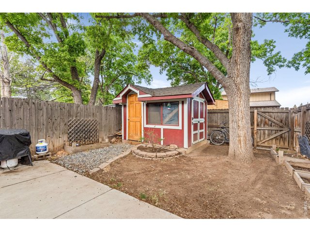 Property Photo 18 Shed included