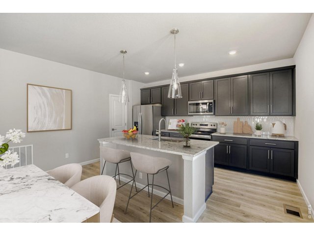 Property Photo 5 Clean finishes and sleek counters