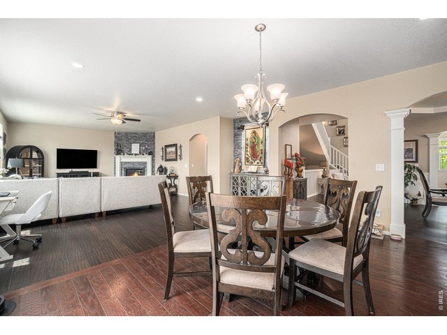 Property Photo 11 Eat in kitchen in open floor plan