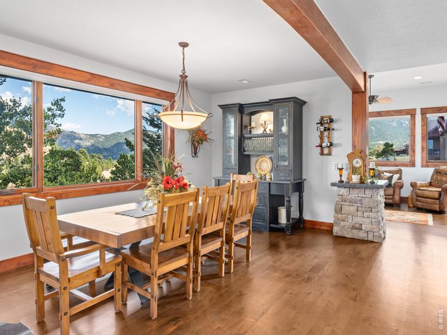 Property Photo 11 Enjoy majestic mountain views from the spacious dining room.