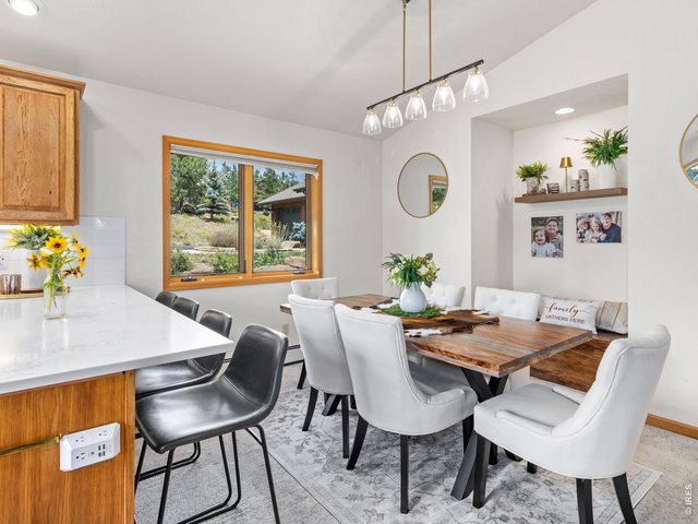 Property Photo 12 Dining area