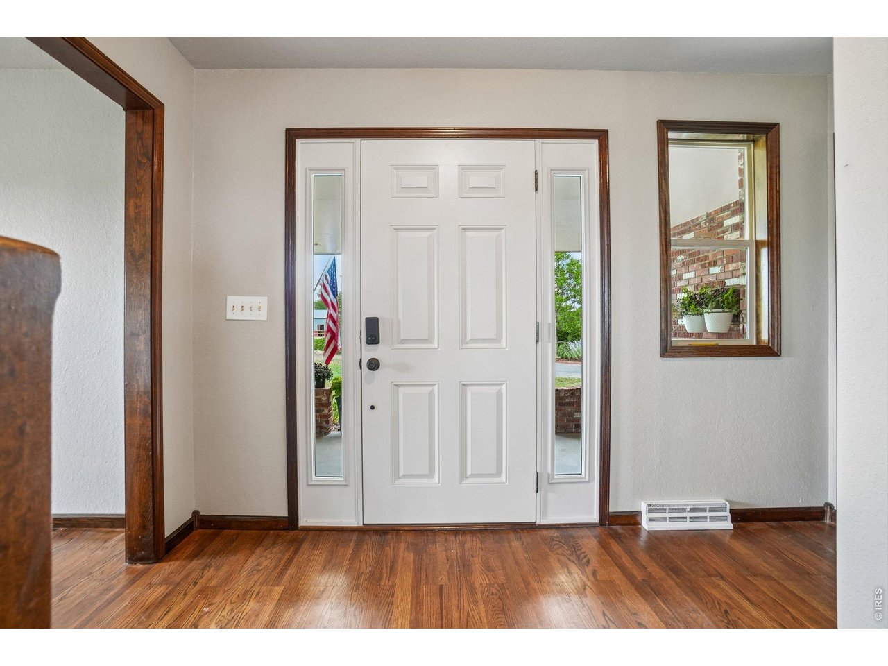 Property Photo 5 Front entrance
