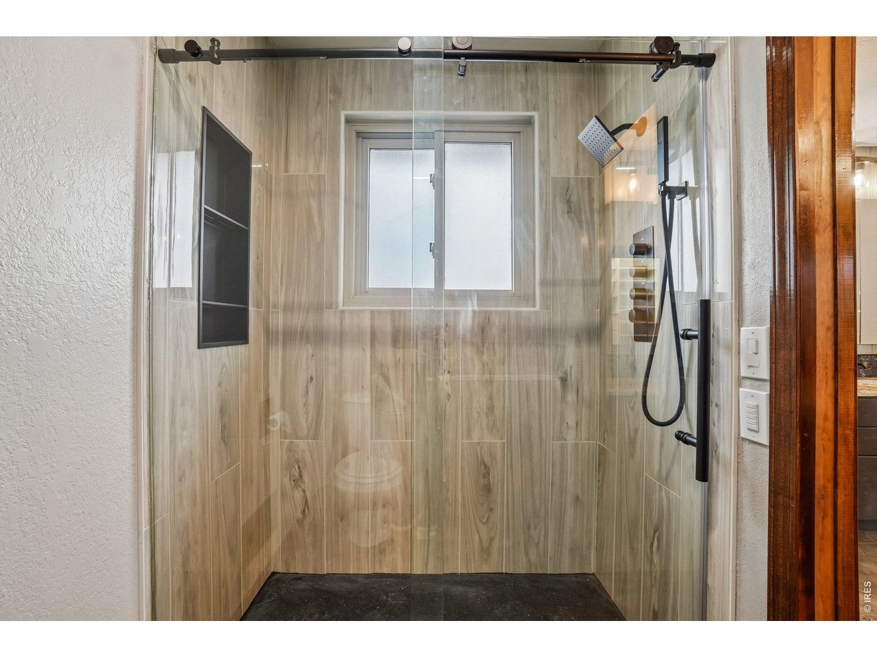 Property Photo 20 New walk in spa feeling shower