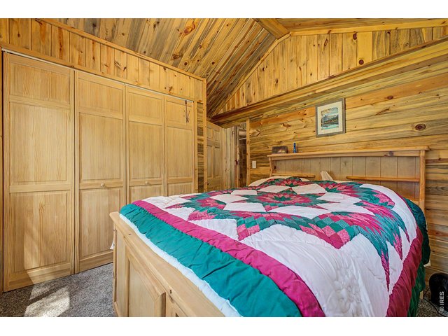 Property Photo 38 Guest cabin bedroom