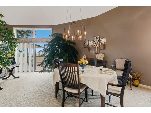 Property Photo 5 The home allows for natural light in all directions making it a paradise for indoor plant lovers
