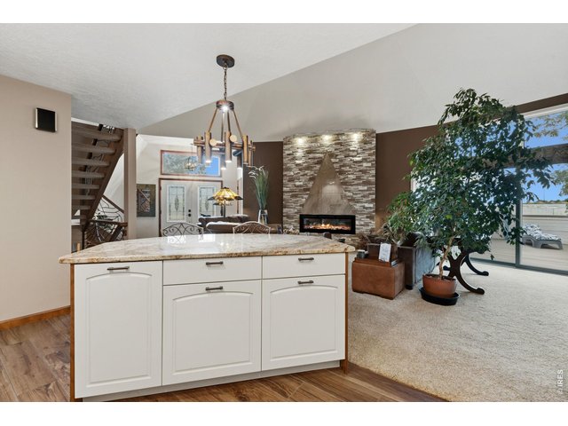 Property Photo 10 Kitchen island