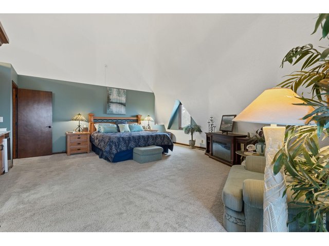 Property Photo 14 Over 800 sq ft primary bedroom