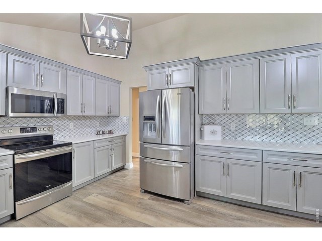 Property Photo 12 Appliances Included