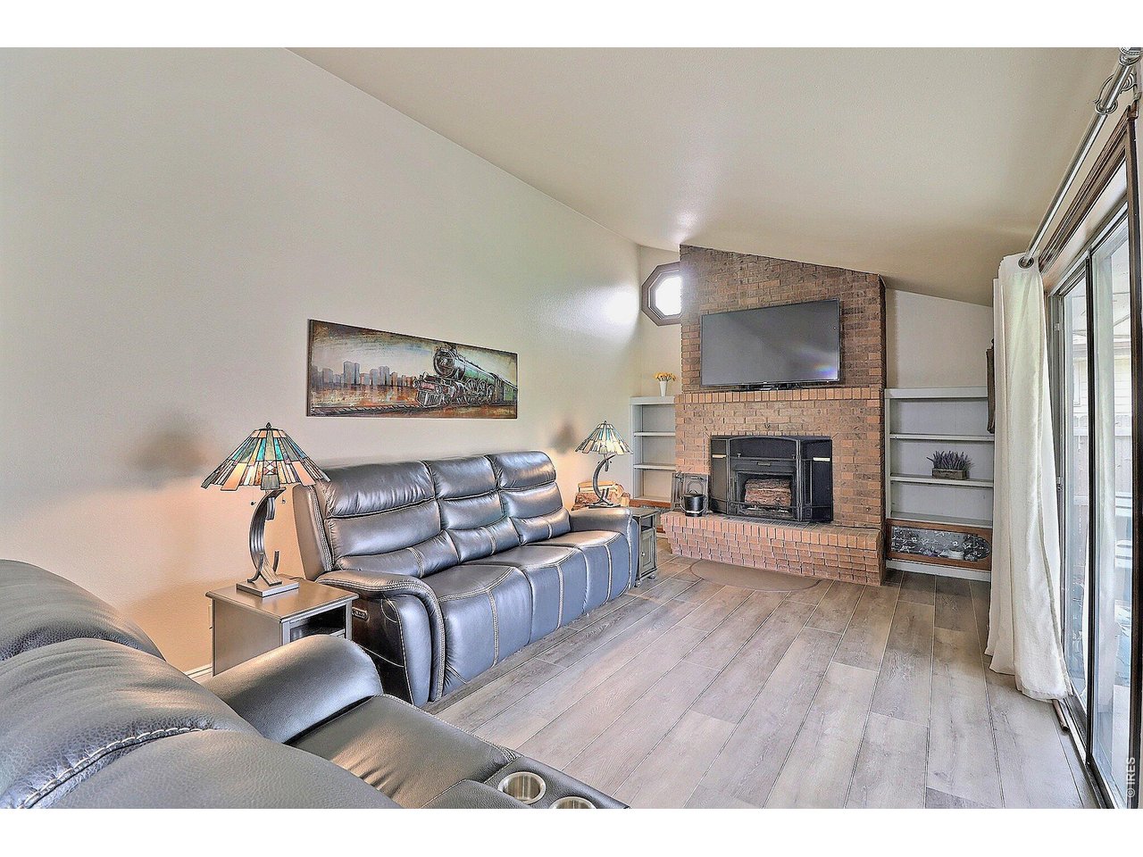 Property Photo 20 Fireplace