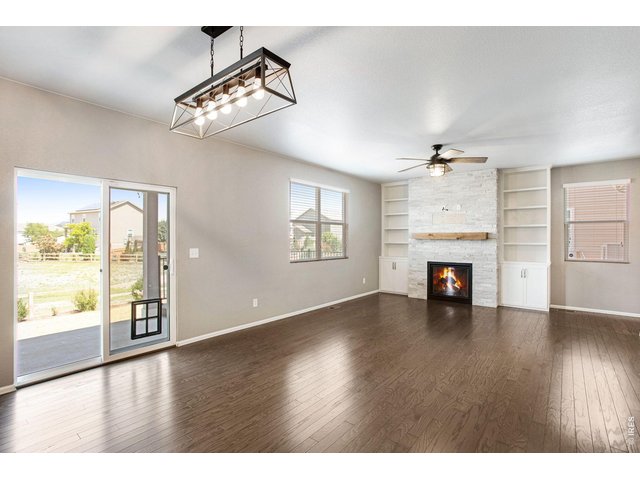Property Photo 7 Updated light fixtures