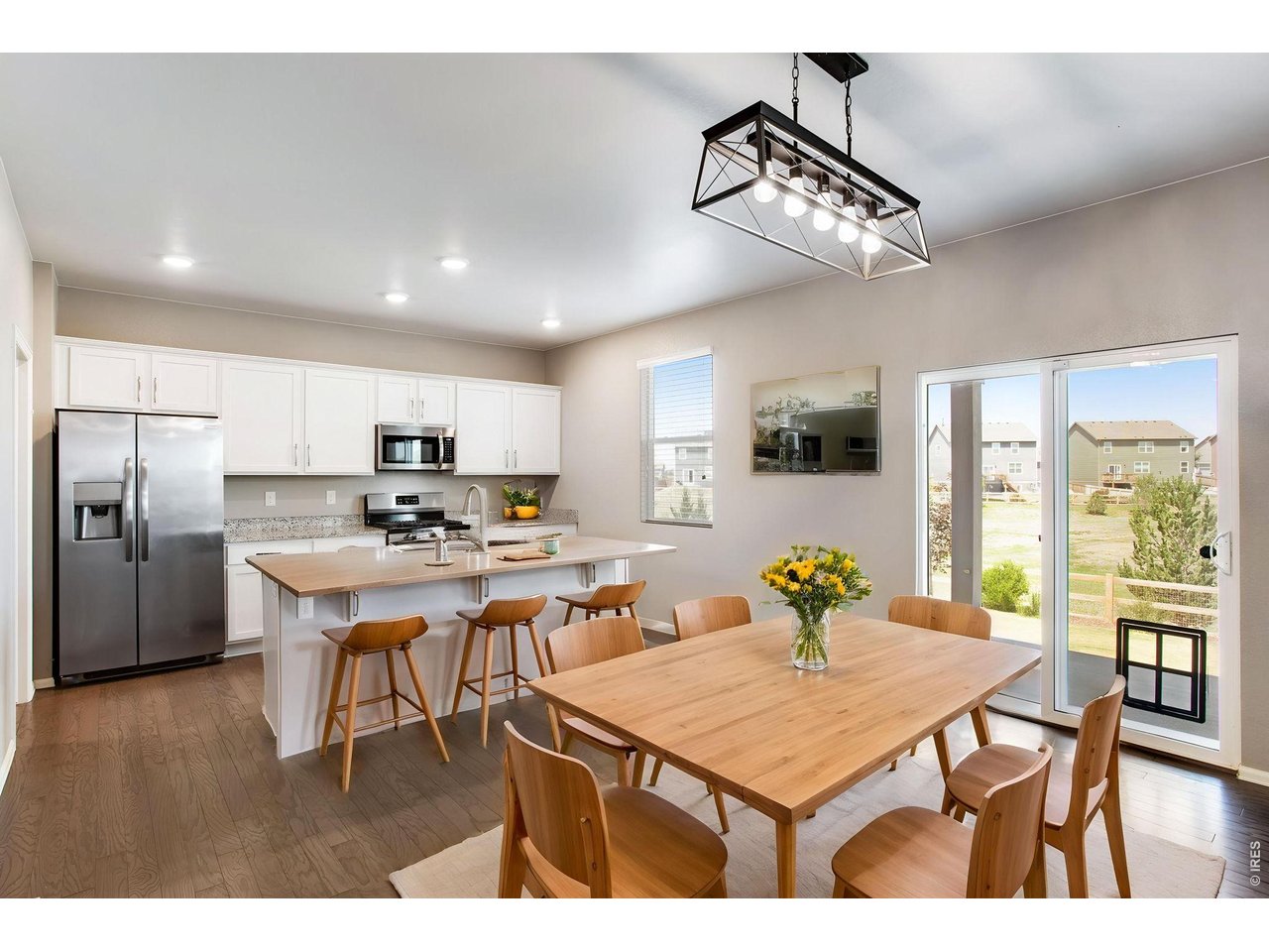 Property Photo 11 Eat - in kitchen