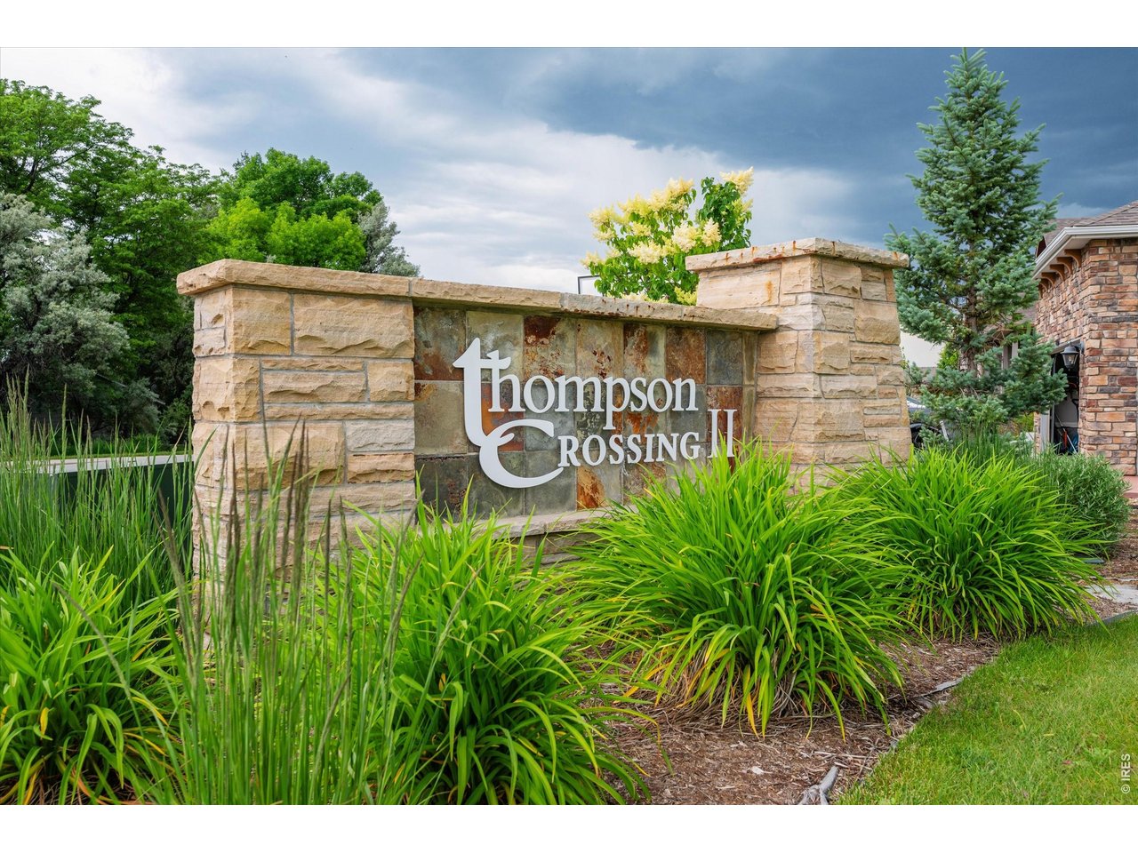 Property Photo 42 Thompson Crossing is in a No metro District meaning LOW TAXES, & Low Annual HOA Fee. This home is a must see!