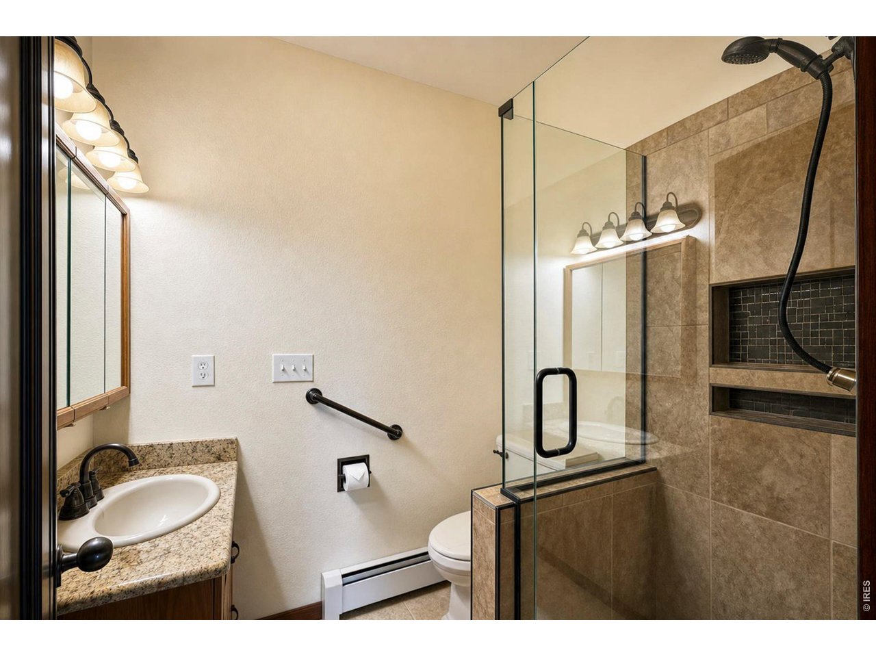 Property Photo 21 bathroom off of family room