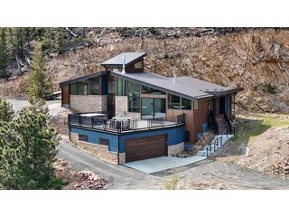 1440 Hummingbird Dr Estes Park, CO 80517