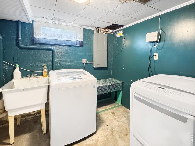 Property Photo 34 Laundry