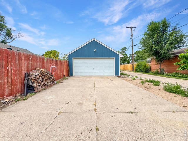 Property Photo 40 Off street parking