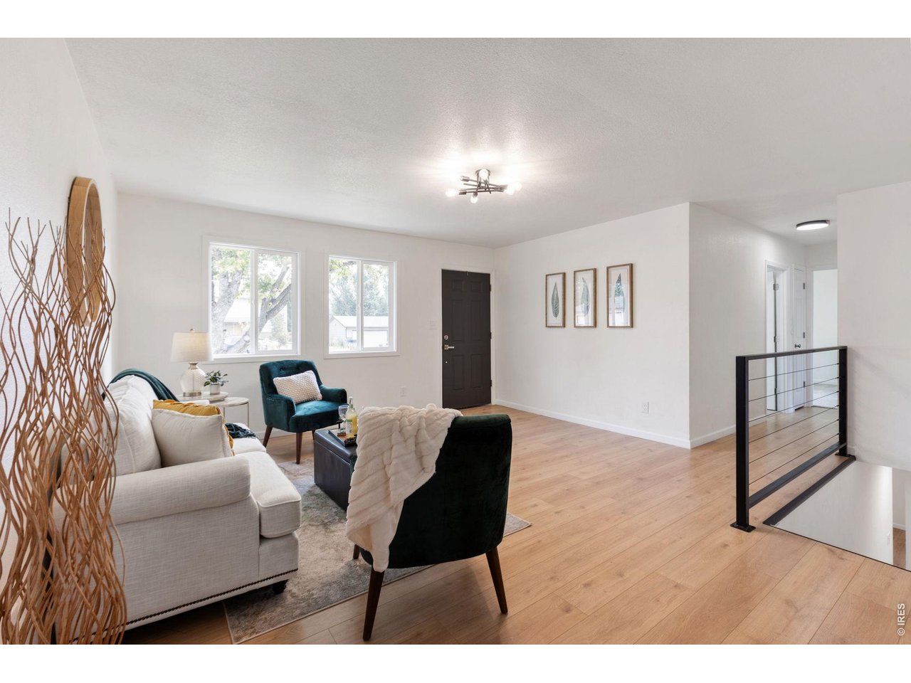 Property Photo 4 Spacious Living Room