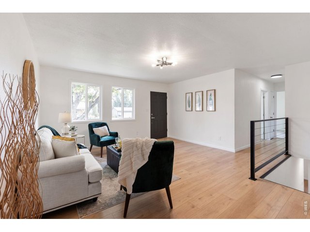 Property Photo 4 Spacious Living Room
