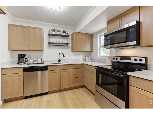 Property Photo 5 New Kitchen