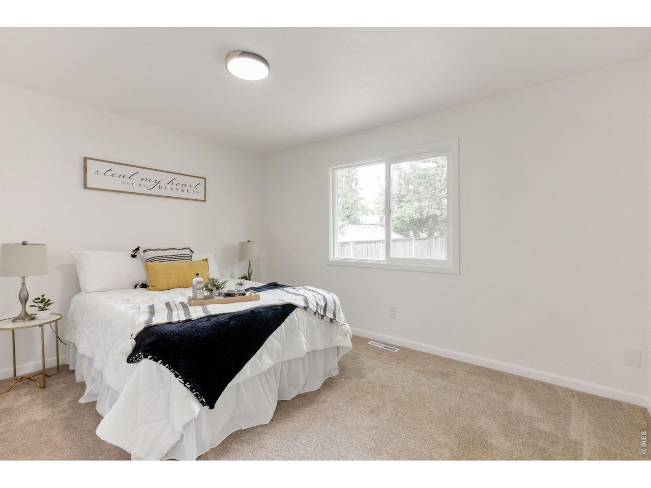 Property Photo 8 Master Bed