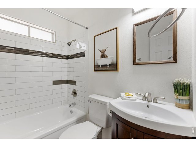 Property Photo 10 Master Bath