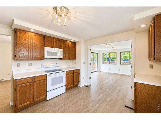 Property Photo 12 Main Level - Kitchen