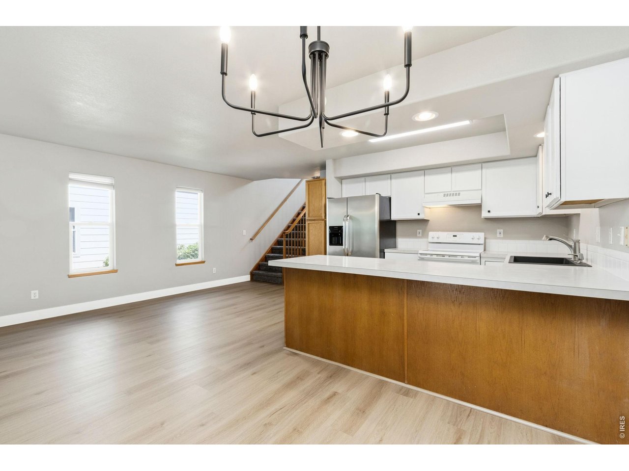 Property Photo 5 Clean, bright, and modern finishes