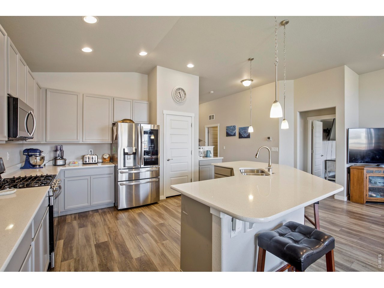 Property Photo 7 Kitchen