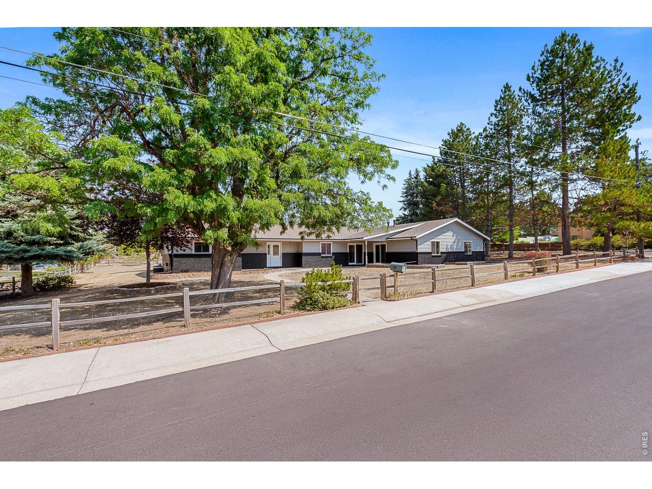 Property Photo 1 
