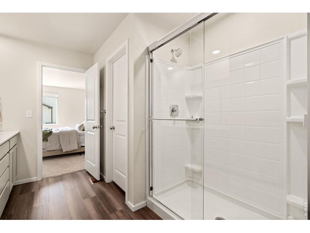 Property Photo 14 Primary bathroom