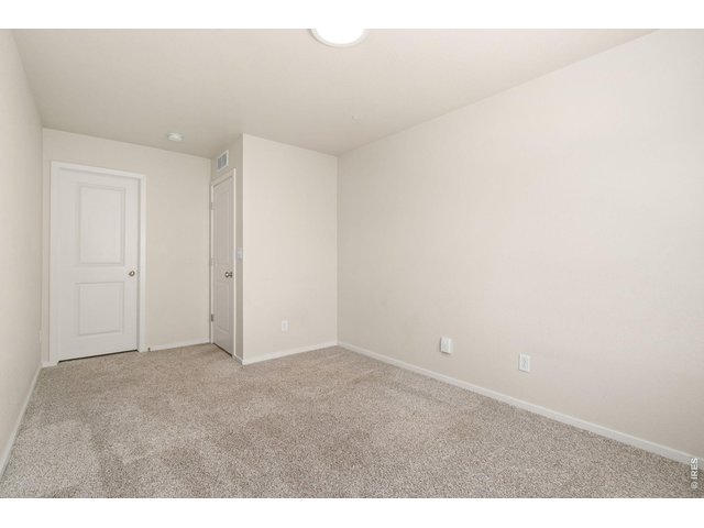 Property Photo 18 3rd bedroom