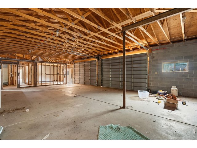 Property Photo 14 Oversized Garage