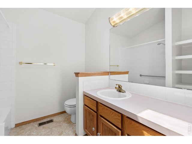 Property Photo 15 Primary bathroom.