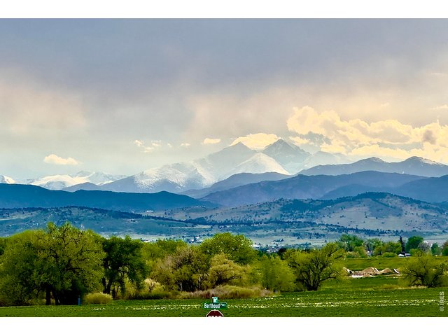 Property Photo 3 Incredible unobstructed mountain views from back deck!