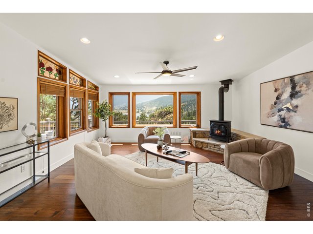 Property Photo 5 Mountain Views from the Living Room!