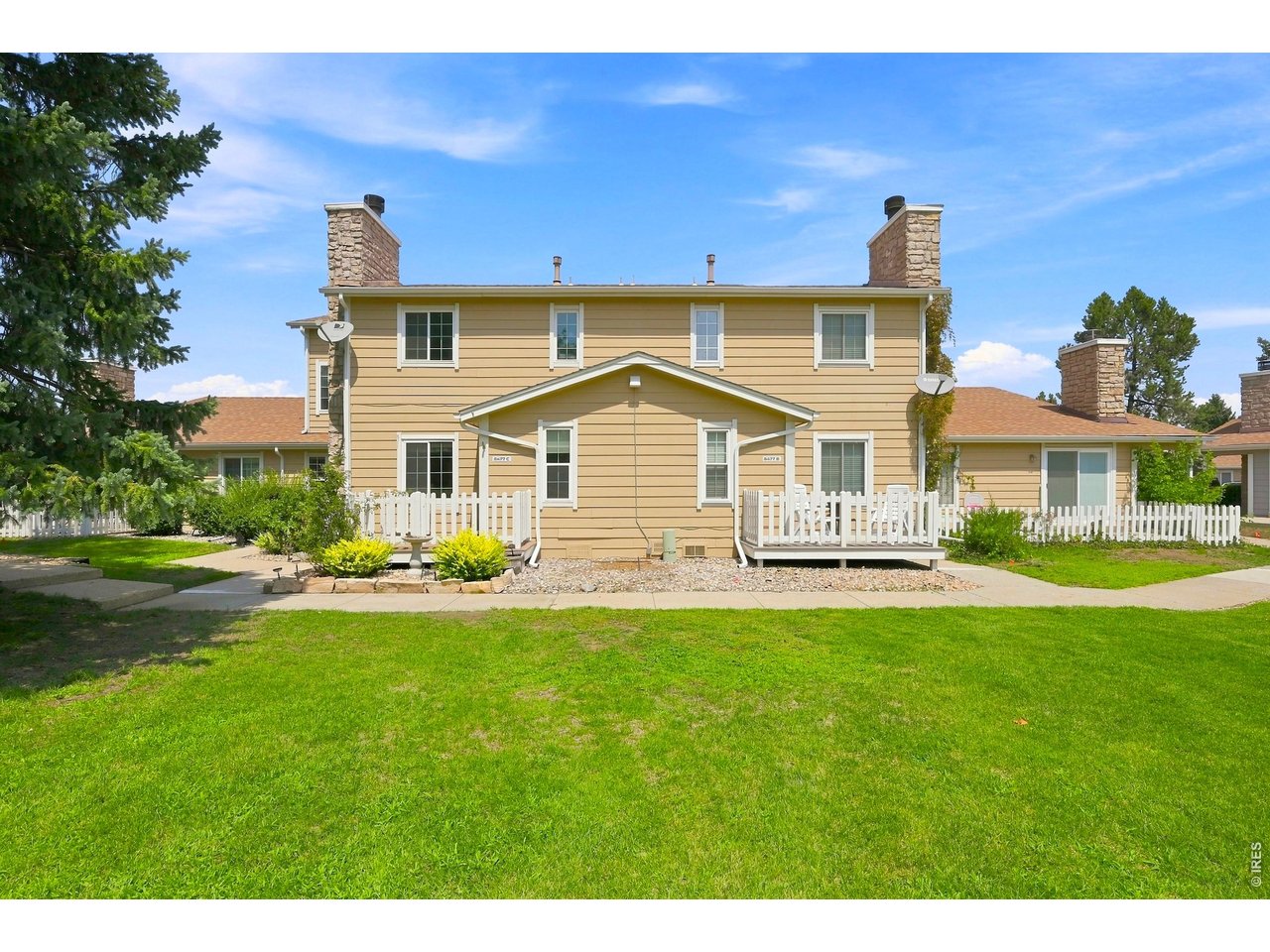 Property Photo 4 Front View