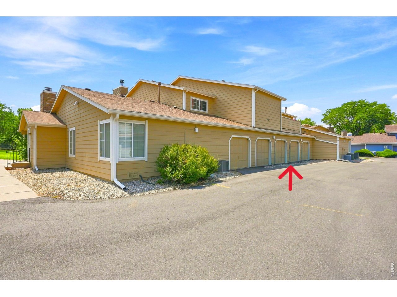 Property Photo 5 Attached Garage!