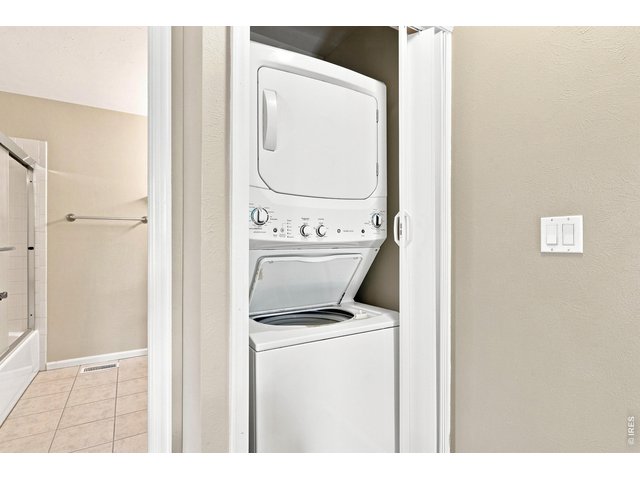 Property Photo 21 Upper Floor Laundry!